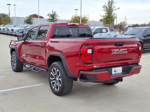 2024 GMC Canyon AT4