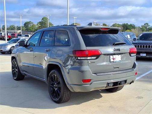 2022 Jeep Grand Cherokee WK Laredo
