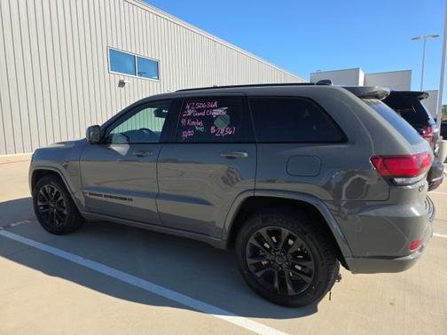 2022 Jeep Grand Cherokee WK Laredo