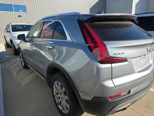 2023 Cadillac XT4 Premium Luxury