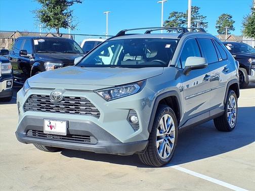 2019 Toyota RAV4 XLE Premium