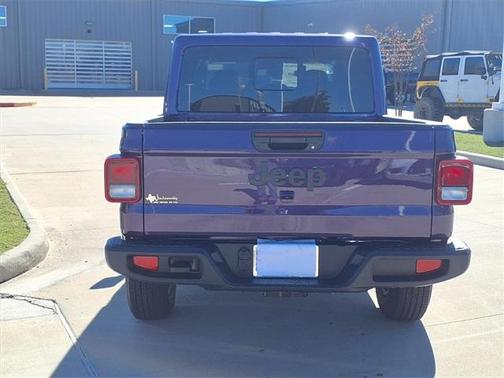 2026 Jeep Gladiator Sport