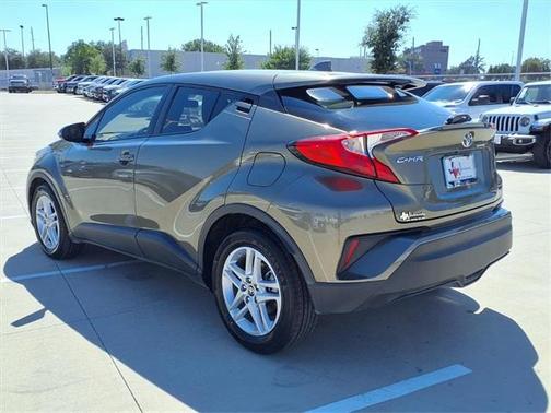 2021 Toyota C-HR LE