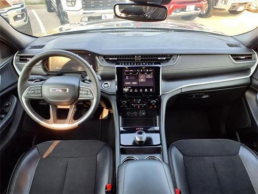 2024 Jeep Grand Cherokee L Laredo