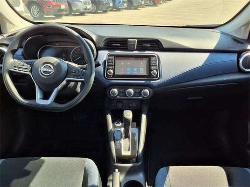 2024 Nissan Versa 1.6 SV