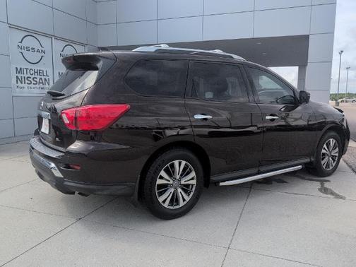 Mocha Almond Pearl 2020 Nissan Pathfinder SL