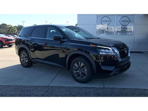2023 Nissan Pathfinder S