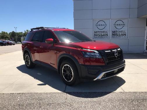 Scarlet Ember 2023 Nissan Pathfinder Rock Creek
