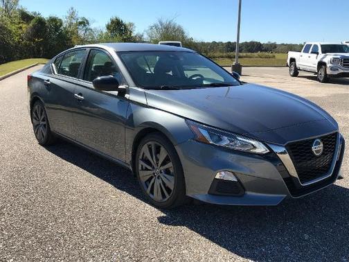 2020 Nissan Altima 2.5 SR