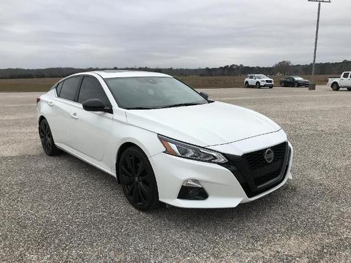 2022 Nissan Altima 2.5 SR