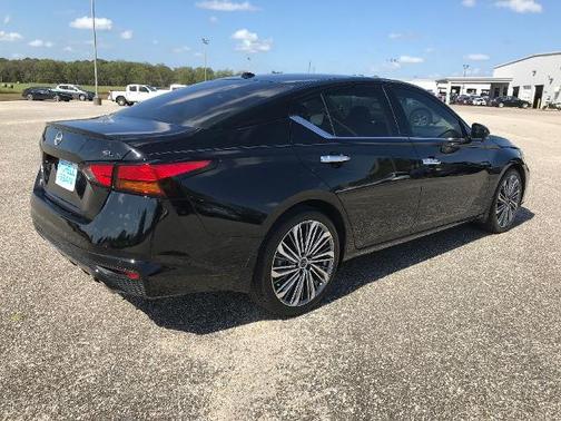 2024 Nissan Altima 2.5 SL