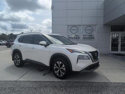 White 2021 Nissan Rogue SV