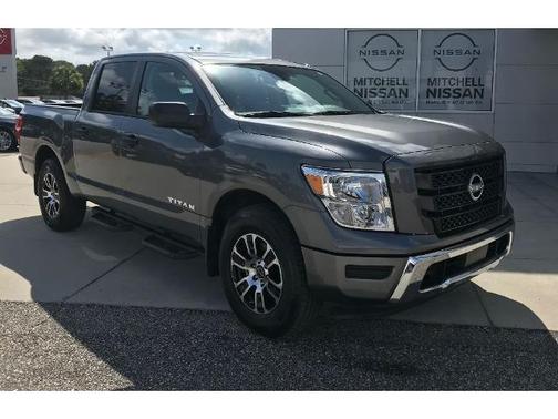 2024 Nissan Titan SV