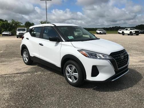 2025 Nissan Kicks Play S