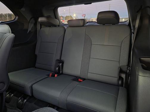 Summit White 2026 GMC Acadia AT4 AWD