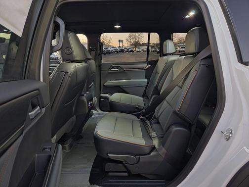 Summit White 2026 GMC Acadia AT4 AWD