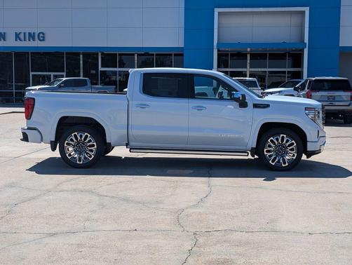 Glacier White 2026 GMC Sierra 1500 Denali Ultimate