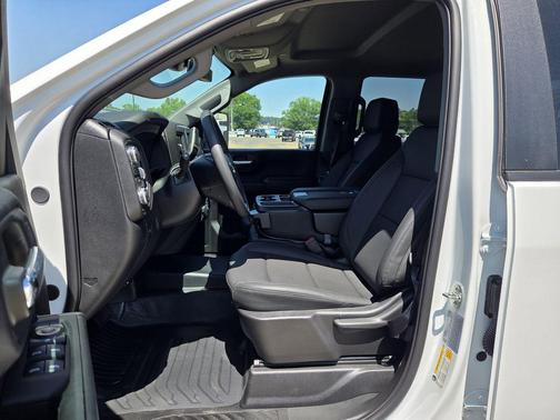 Summit White 2026 GMC Sierra 2500 Pro