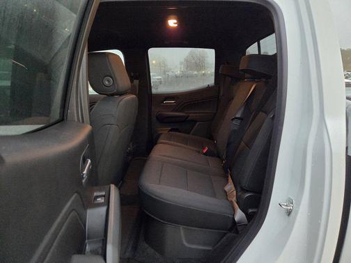 Summit White 2026 GMC Canyon Elevation