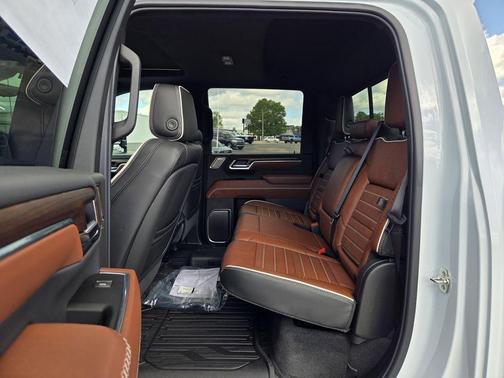 Glacier White 2026 GMC Sierra 2500 Denali Ultimate