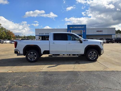 2026 GMC Sierra 2500 SLT