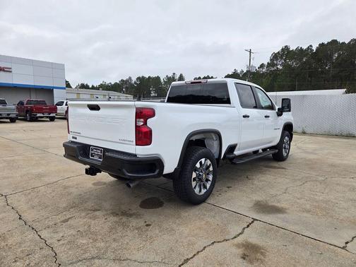 2026 Chevrolet Silverado 2500 Custom