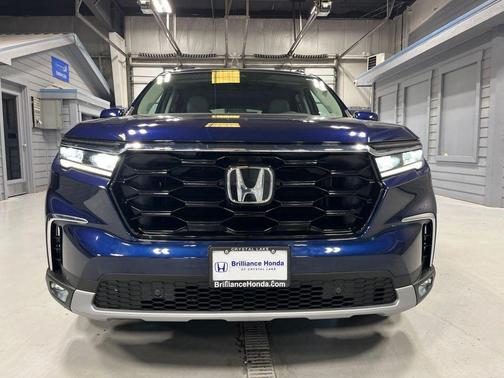 Obsidian Blue Pearl 2025 Honda Pilot Touring