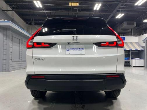 Platinum White Pearl 2024 Honda CR-V EX