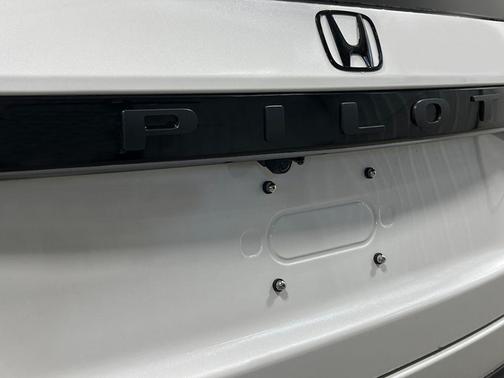 Platinum White 2026 Honda Pilot EX-L