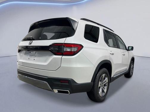 Platinum White 2026 Honda Pilot EX-L