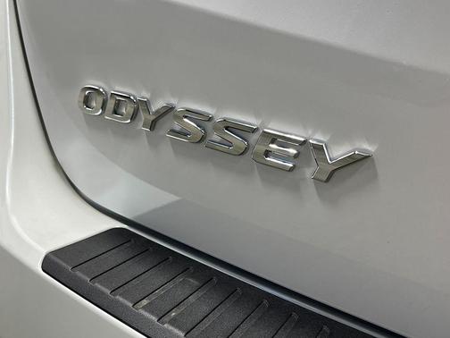 Platinum White 2026 Honda Odyssey Sport-L