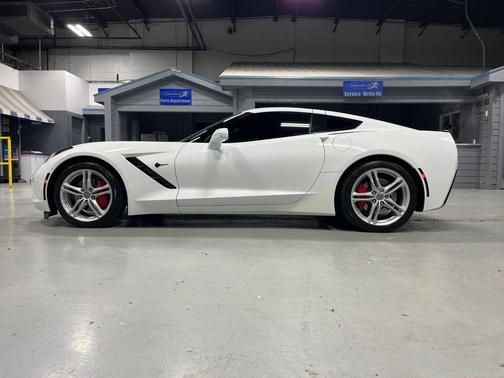 Arctic White 2016 Chevrolet Corvette Stingray
