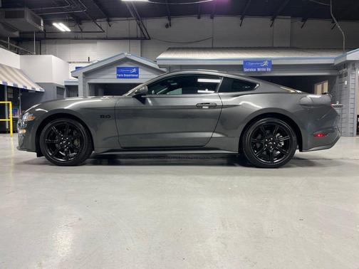 Magnetic Metallic 2020 Ford Mustang GT