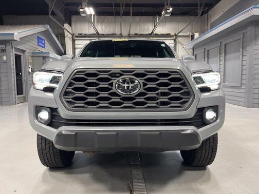 Cement 2020 Toyota Tacoma TRD Off Road
