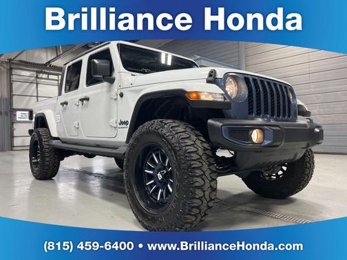 2022 Jeep Gladiator Sport