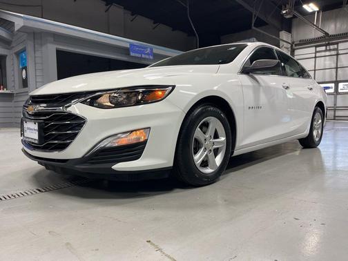 Summit White 2020 Chevrolet Malibu 1LS