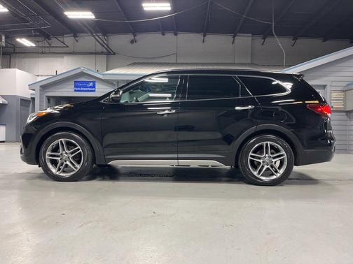 Becketts Black 2019 Hyundai Santa Fe XL Limited Ultimate