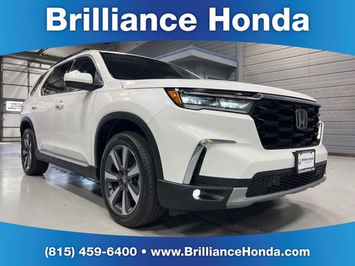 Platinum White Pearl 2025 Honda Pilot Touring