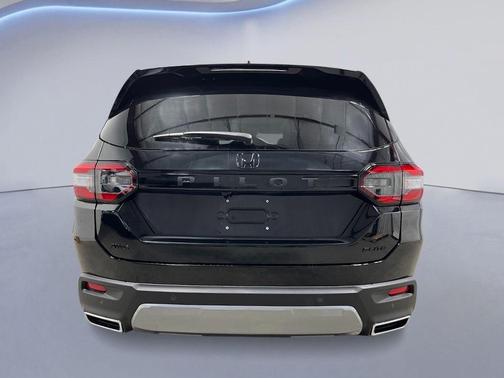 Crystal Black 2026 Honda Pilot Elite
