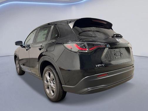 Crystal Black 2027 Honda HR-V LX