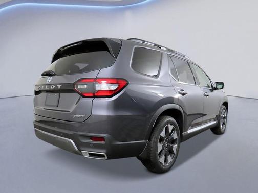 Modern Steel Metallic 2026 Honda Pilot Touring