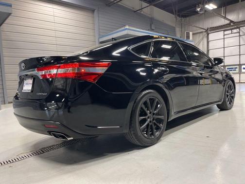 Attitude Black Metallic 2013 Toyota Avalon Limited