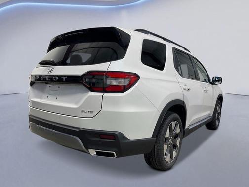 Platinum White 2026 Honda Pilot Elite