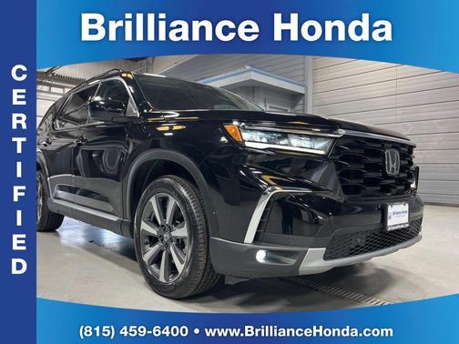 Crystal Black Pearl 2024 Honda Pilot Touring