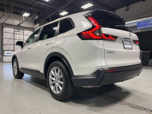 Platinum White Pearl 2026 Honda CR-V EX