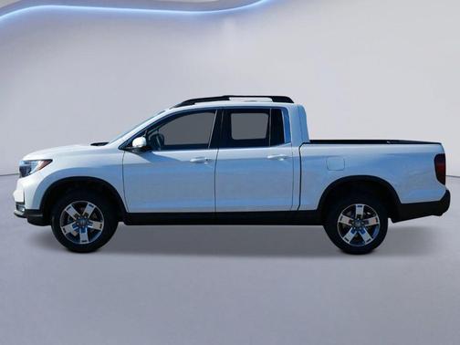 Platinum White 2026 Honda Ridgeline RTL