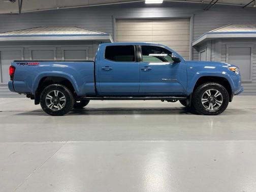 Cavalry Blue 2019 Toyota Tacoma TRD Sport