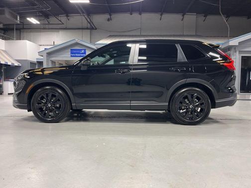 Crystal Black Pearl 2026 Honda CR-V Hybrid Sport Touring