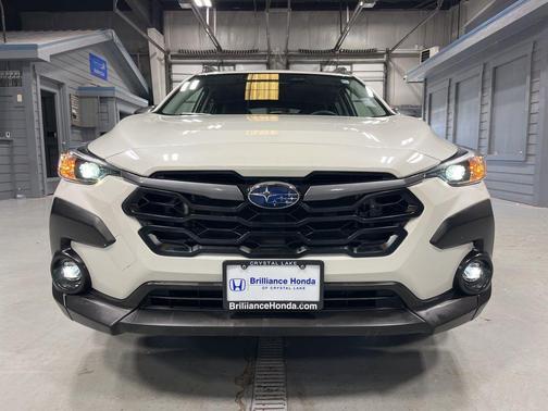 Crystal White Pearl 2024 Subaru Crosstrek Premium