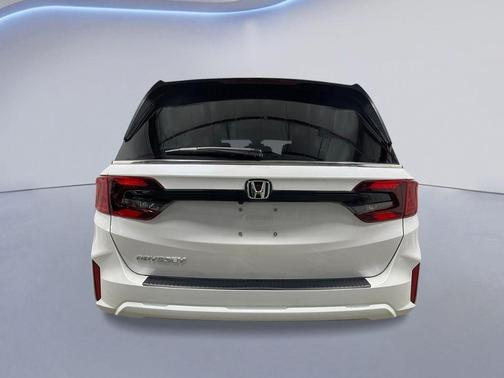 Platinum White 2026 Honda Odyssey EX-L